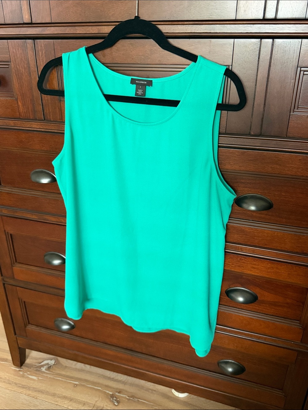 Halogen Sleeveless Tank Top in emerald green